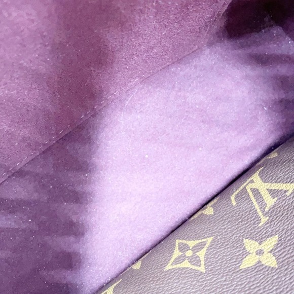 Louis Vuitton Monogram Montaigne MM Handbag - Picture 11 of 14